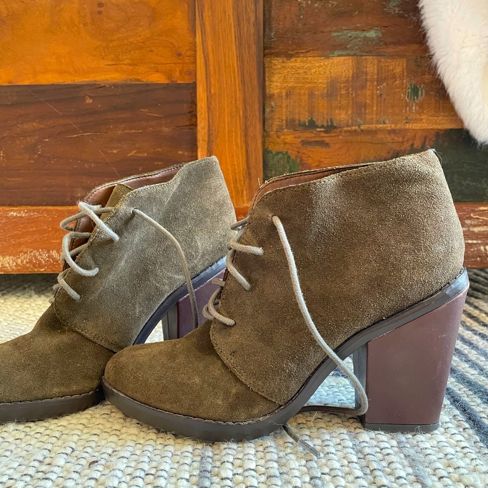 lace up ankle booties
